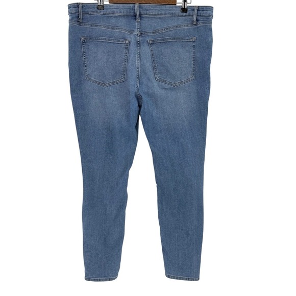 H&M Women Size 18 Mid‎ Wash Denim Skinny Jeans Pants Casual - Picture 2 of 8